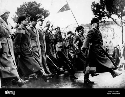 Benito Amilcare Andrea Mussolini Era Un Politico Italiano Foto E