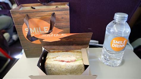 Flight Review Thai Smile A320 Economy Business Traveller