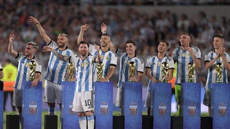 La Selección argentina quedó primera en el ranking FIFA y mirá