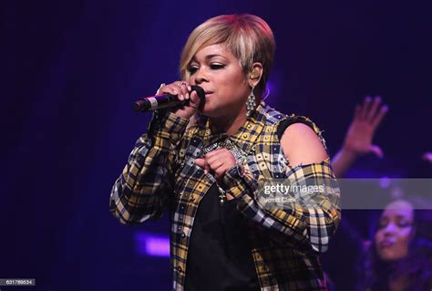 T Boz Performs During T Boz Unplugged A Benefit Concert Sickle Cell