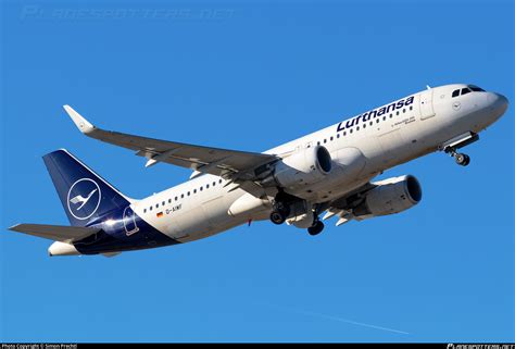 D Aiwf Lufthansa Airbus A Wl Photo By Simon Prechtl Id