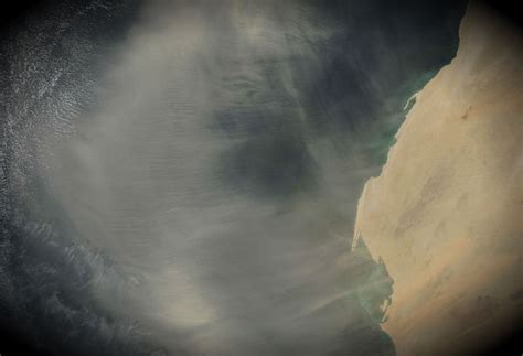 Saharan Dust Plumes Over The Atlantic Ocean The Watchers