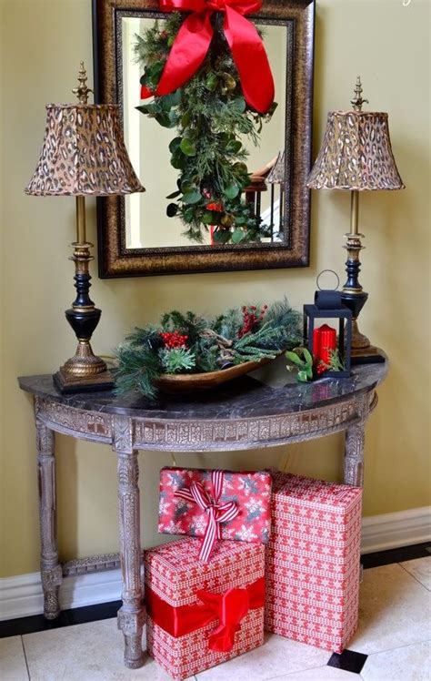 Welcoming And Cozy Christmas Entryway D Cor Ideas Digsdigs