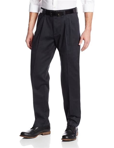 Lee Mens Stain Resistant Relaxed Fit Pleated Pant Black 33x34 At