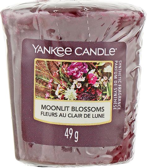 Ароматическая свеча Лунные блестки Yankee Candle Moonlit Blossoms