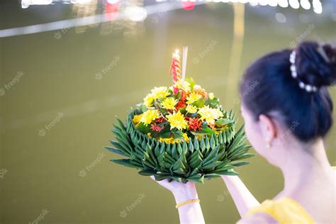 Premium Photo Loy Krathong Traditional Festival A Beautiful Thai