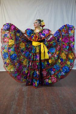 Women/Girls Costumes - Casa Folklorica