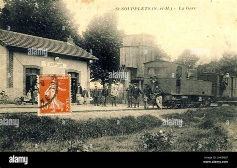 Saint Soupplets 77 la gare du tramway de Meaux à Dammartin Stock