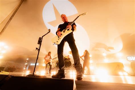 METALLICA – Intimate Show Live At Stephen Talkhouse Now Streaming On ...