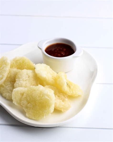 Premium Photo Rujak Cireng Or Cireng Bumbu Rujak Aci Digoreng