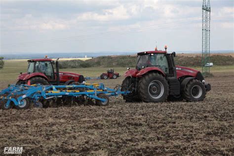 En 2010 Case IH Renouvelait Ses Steiger Quadtrac Et Magnum FARM