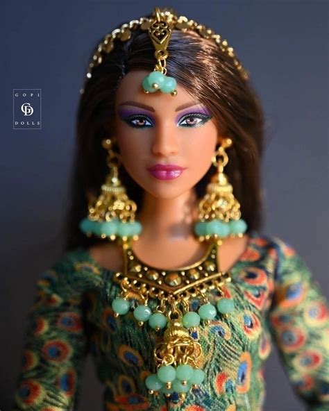 Pin By Laetitia Gasnier On Dolls In Doll Clothes Barbie Barbie