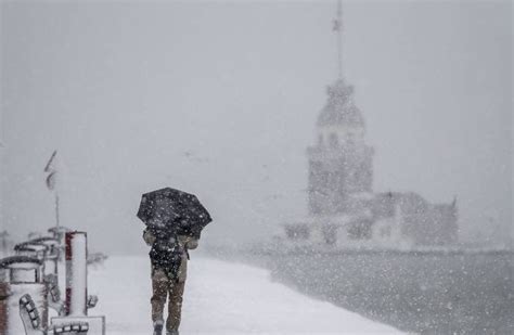 Meteoroloji duyurdu İstanbul a yeniden kar geliyor Tele1