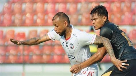 Arema FC Vs Madura United Berakhir 1 1 Simak Baik Baik Komentar