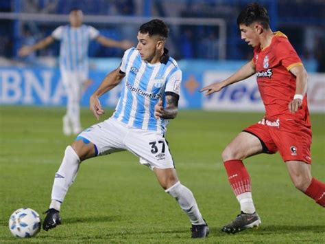 Atlético Tucumán ganó, se acomodó y dejó a Arsenal al borde del nocaut