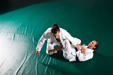 7 Basic Jiu Jitsu Moves That White Belts Should Learn The Boxx Method