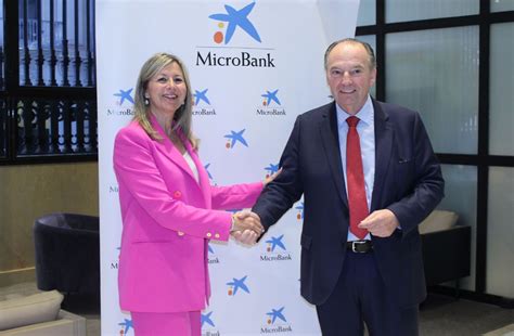 Microbank Y C Mara Valencia Firman Un Convenio Para Facilitar Proyectos