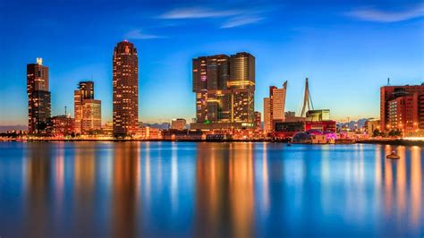 Rotterdam Vanuit Katendrecht Van Roy Poots Op Canvas Behang En Meer