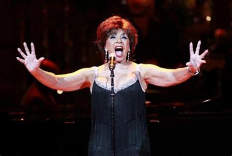 Dame Shirley Bassey To Appear At The Academy Awards Reuters