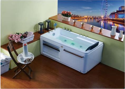 Hot Item Weiße Acryl Whirlpool Badezimmer Badewanne in Foshan China