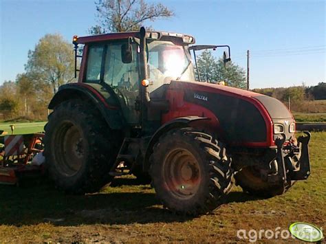 Fotografia Ciagnik Valtra T Galeria Rolnicza Agrofoto