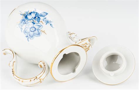 Lot Set Of Meissen Porcelain Th C Case Auctions