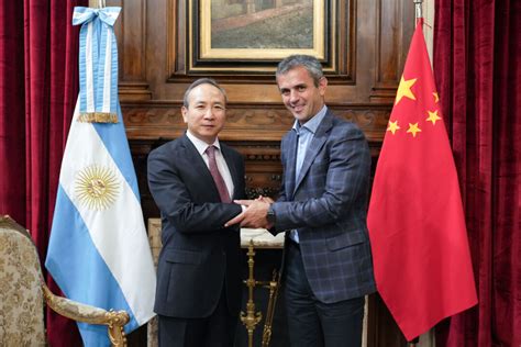 El Embajador Wang Wei Se Reuni Con Presidente De C Mara De Diputados