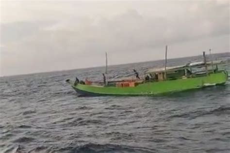 Mesin Mati Klm Kembang Kurma Terombang Ambing Di Laut Lepas Selama 35 Jam