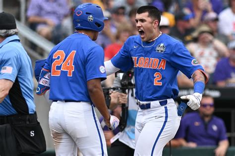 College World Series Finals Florida Forces Winner Take All Game Three Sports Illustrated Tcu