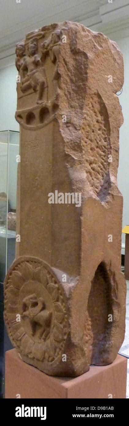 Pilar del santuario del árbol budista en Bodhgaya 1 100 Período de