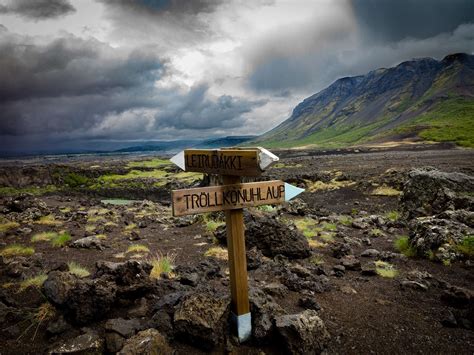 A Guide to the Icelandic Language | Lotus Car Rental