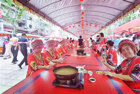 品油茶、观民俗 恭城瑶族自治县举办第十三届桂林恭城油茶文化节 西部网（陕西新闻网）