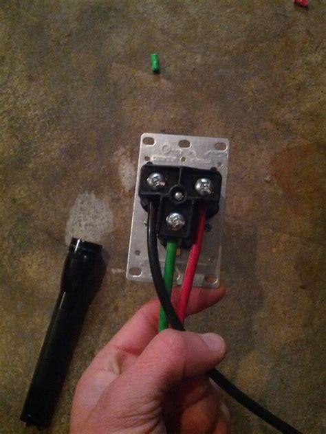 How To Wire A 240v Ac Outlet Instructables