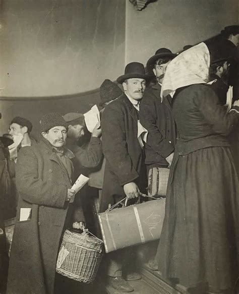 Historic Vids On Twitter Early 1900s Ellis Island Immigrants