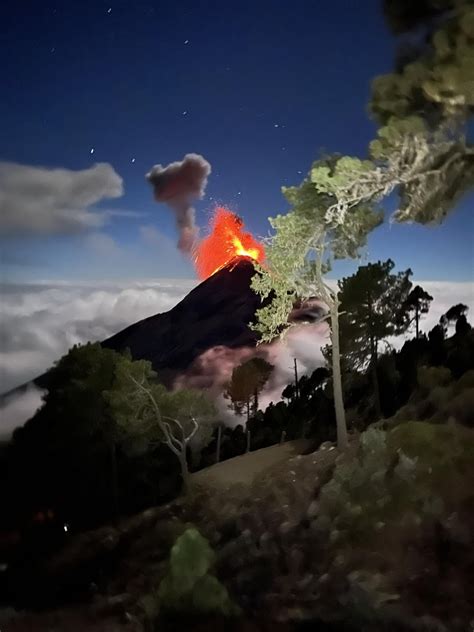 Volcan de Fuego : r/guatemala