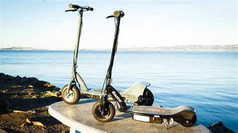 Razor E300 electric scooter offers nothing but the basics (pictures) - CNET