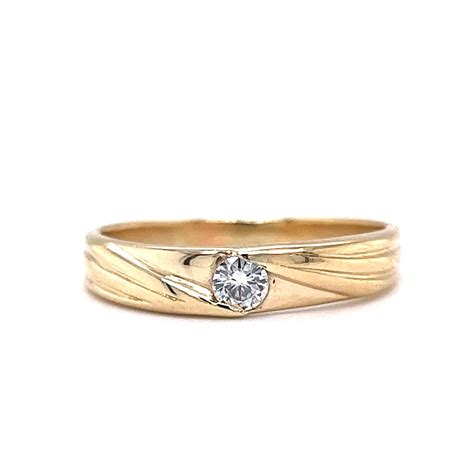 Vintage Mens Single Diamond Wedding Band In 14k Yellow Gold Filigree