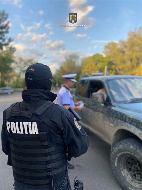 Foto Video Acțiuni ale polițiștilor dâmbovițeni pentru siguranța