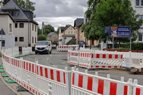 Sperrung Der B In Oberlungwitz Trinkwasserleitung Wird Erneuert