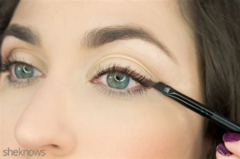 4 Easy Eyeshadow Looks That Only Require One Shade Sheknows