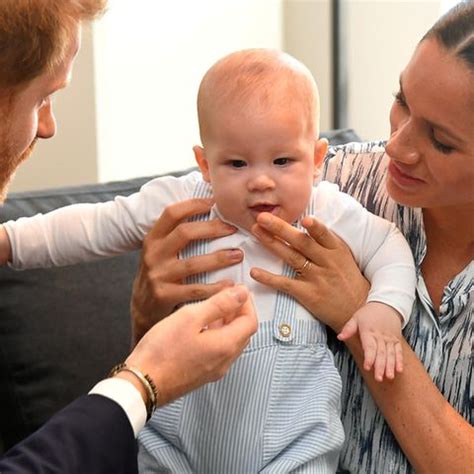 Prinz Harry Und Herzogin Meghan Sie Feiern Ihren Zweiten Hochzeitstag