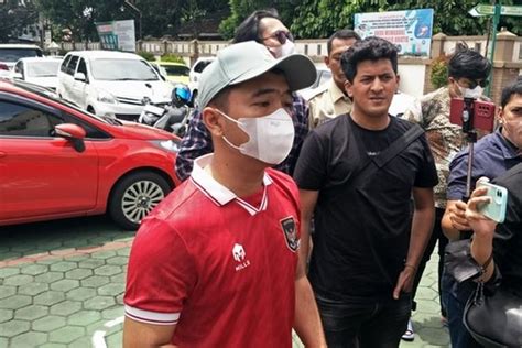 Foto Putra Siregar Jawab Isu Perselingkuhan Yang Diduga Jadi Penyebab