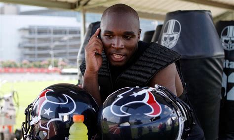 Report: Texans to meet with 49ers DC DeMeco Ryans…