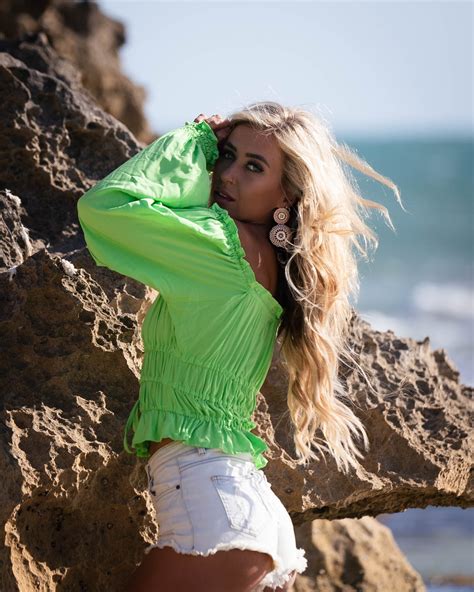 TOP HSR MOLLY LIME Naked Gypsy