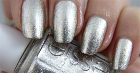 My List Of Review Essie Jiggle Hi Jiggle Low