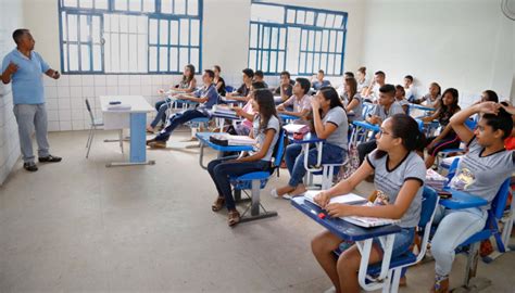 Governo Lan A Pr Mio Escola Que Transforma Cerca De R Milh Es Em