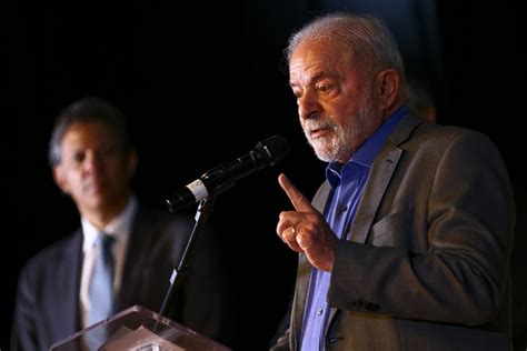 Nas V Speras Da Diploma O De Lula Ibovespa Cai A Mil Pontos