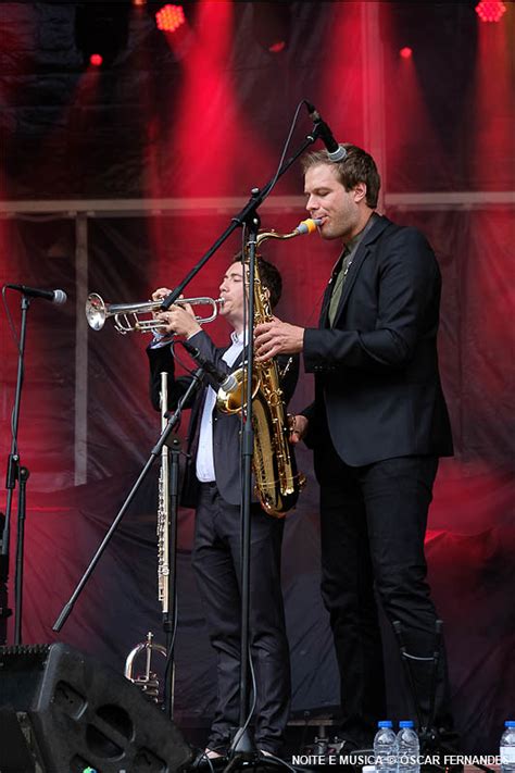 Vodafone Paredes De Coura O Soul De Myles Sanko Foi O Acompanhamento