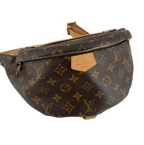 Lot Louis Vuitton Monogram Bum Bag