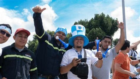 As Se Vive El Recorrido De Las Antorchas De Independencia En Guatemala